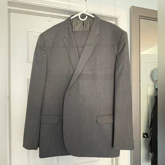Men’s Suit